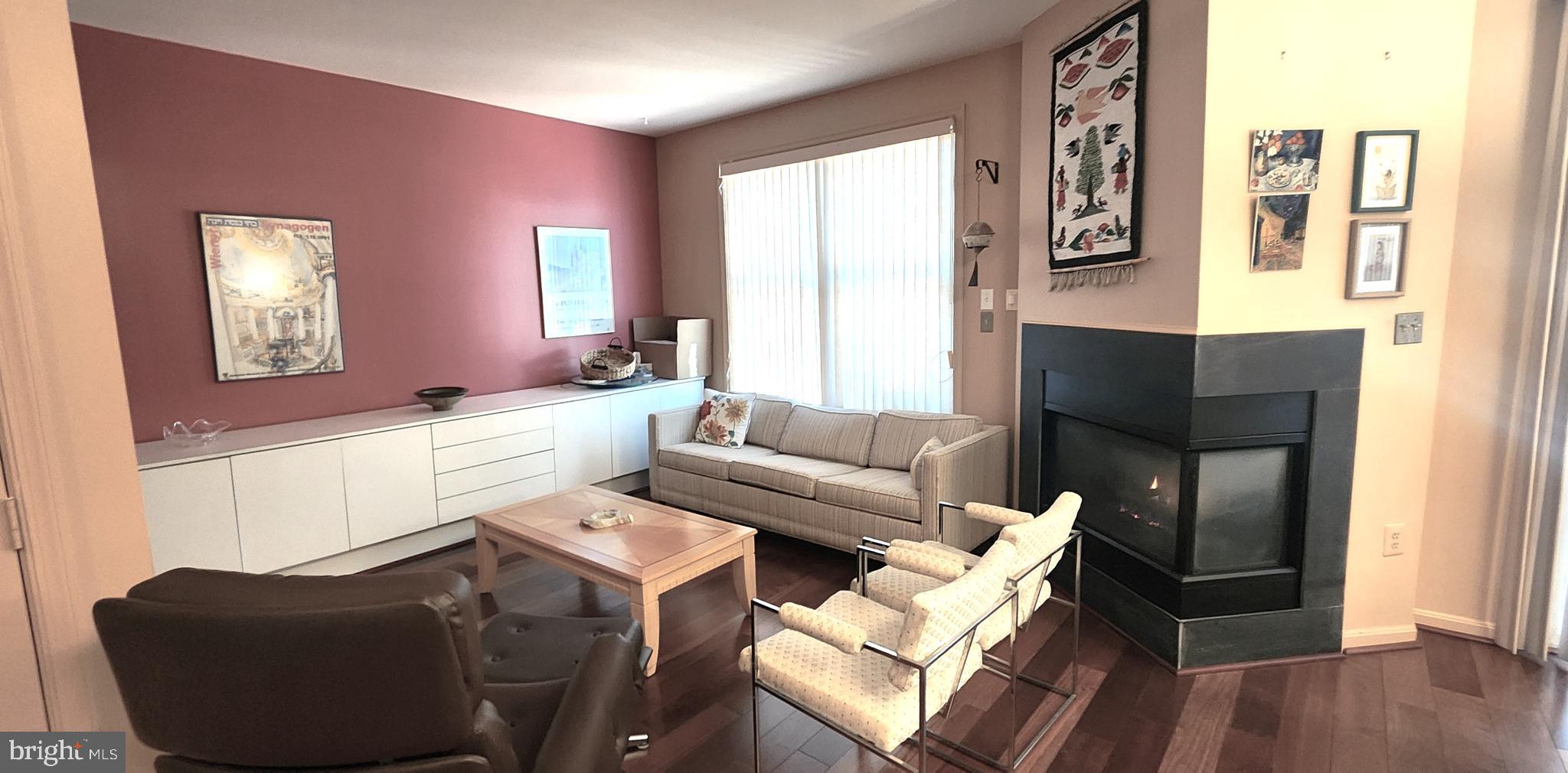 GREY ROCK VILLAS - Residential