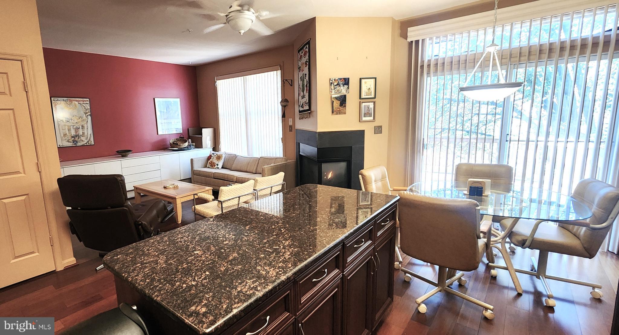 GREY ROCK VILLAS - Residential