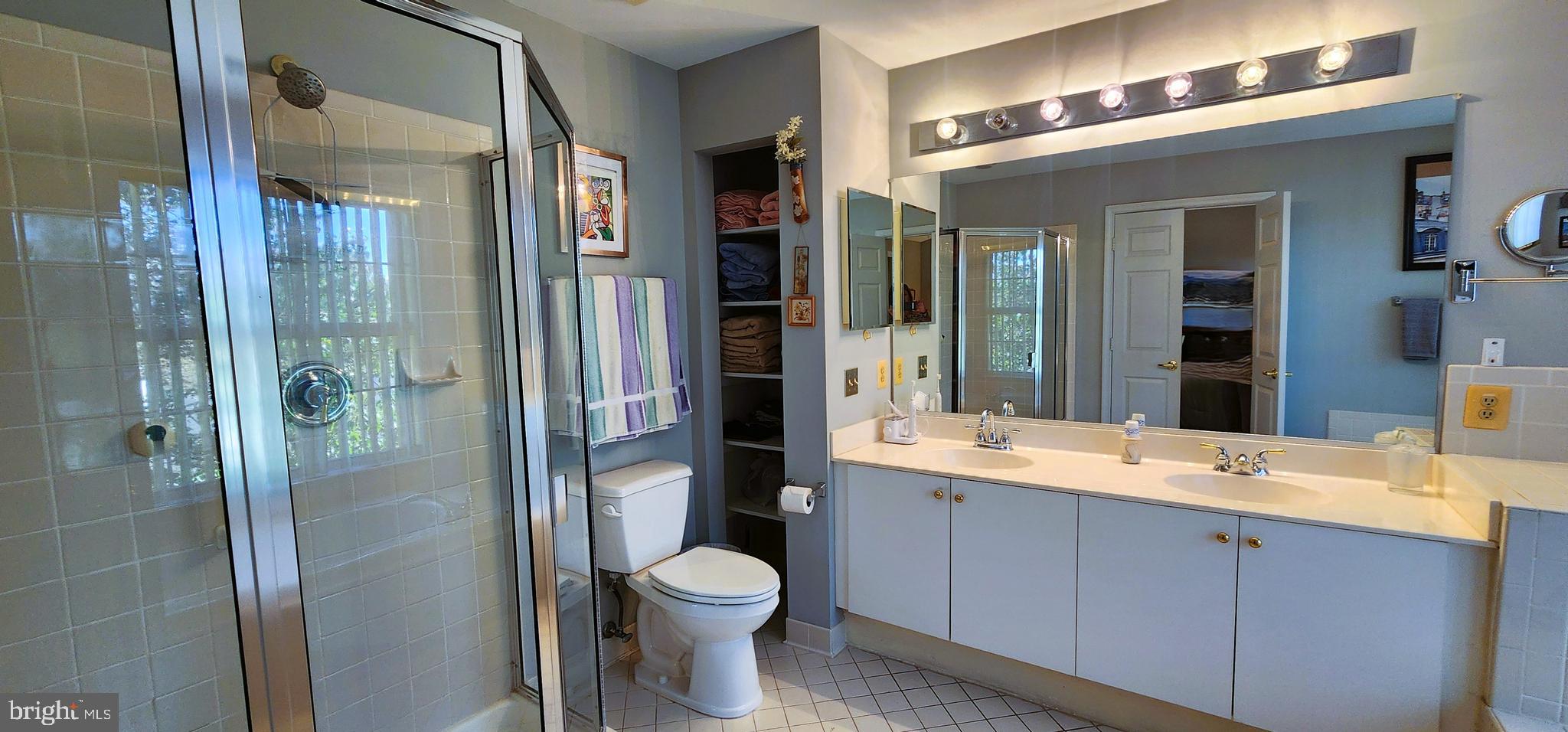 GREY ROCK VILLAS - Residential