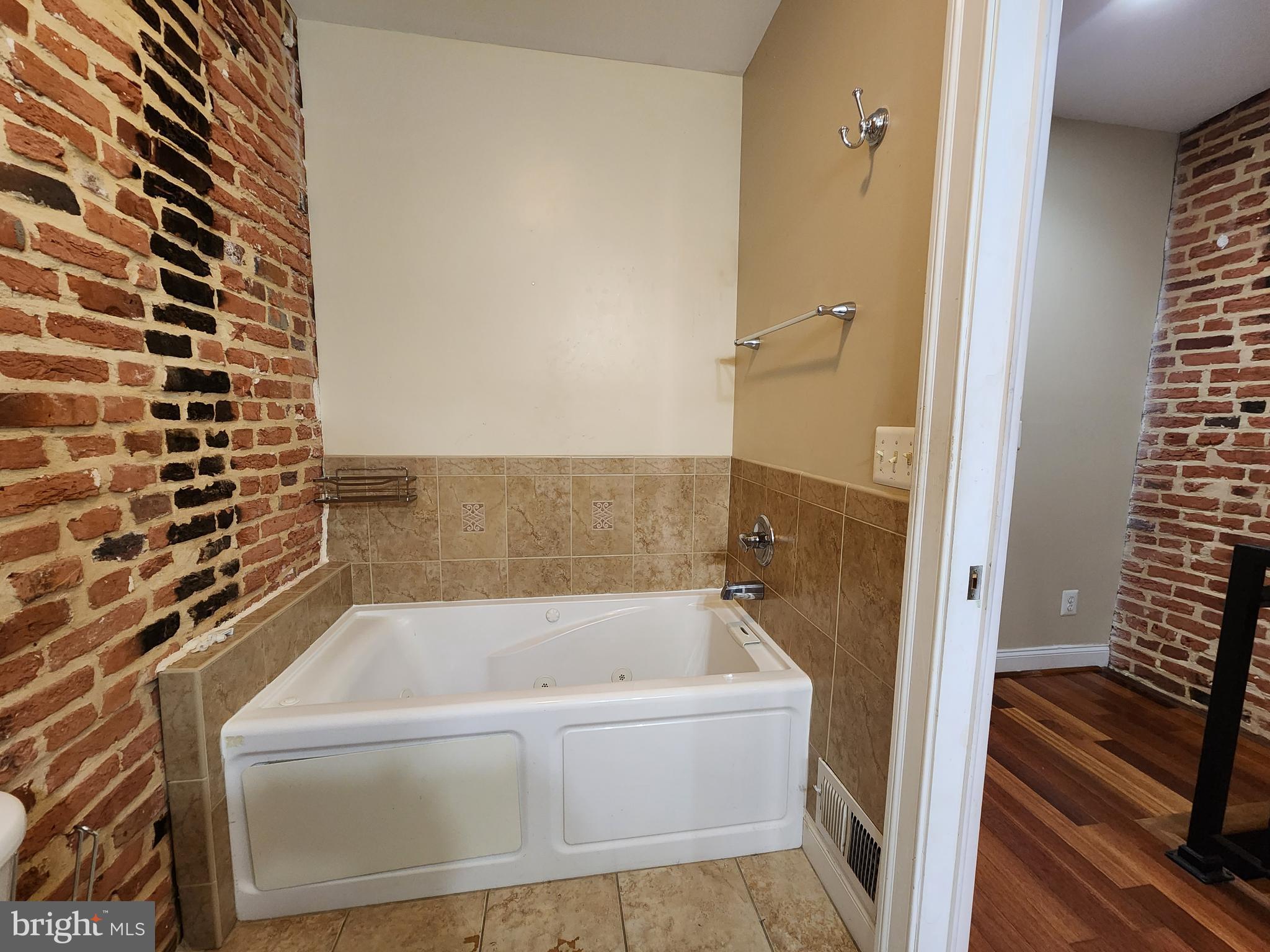 PATTERSON PARK - Residential Lease