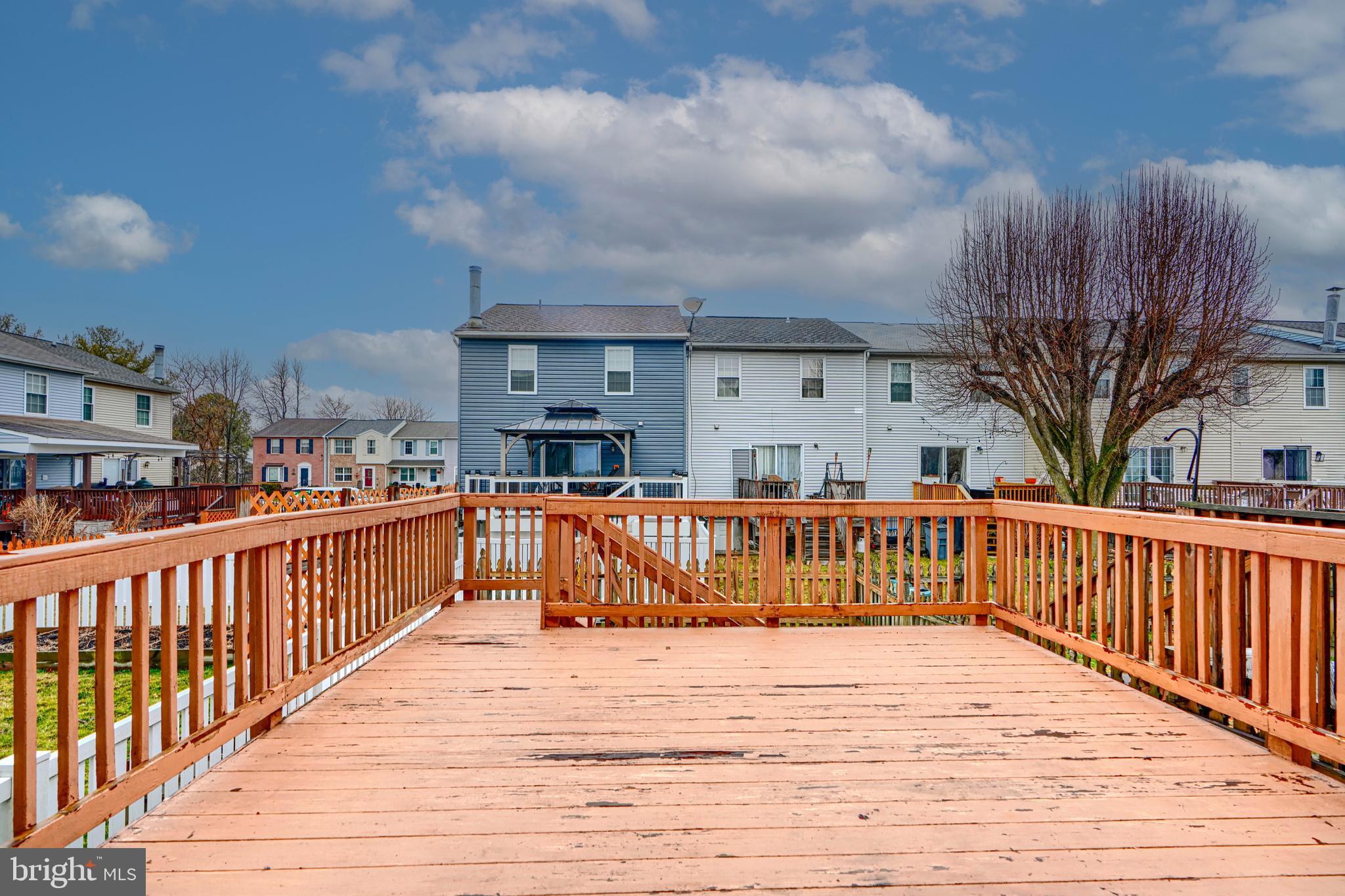 THE MEADOWS - Residential