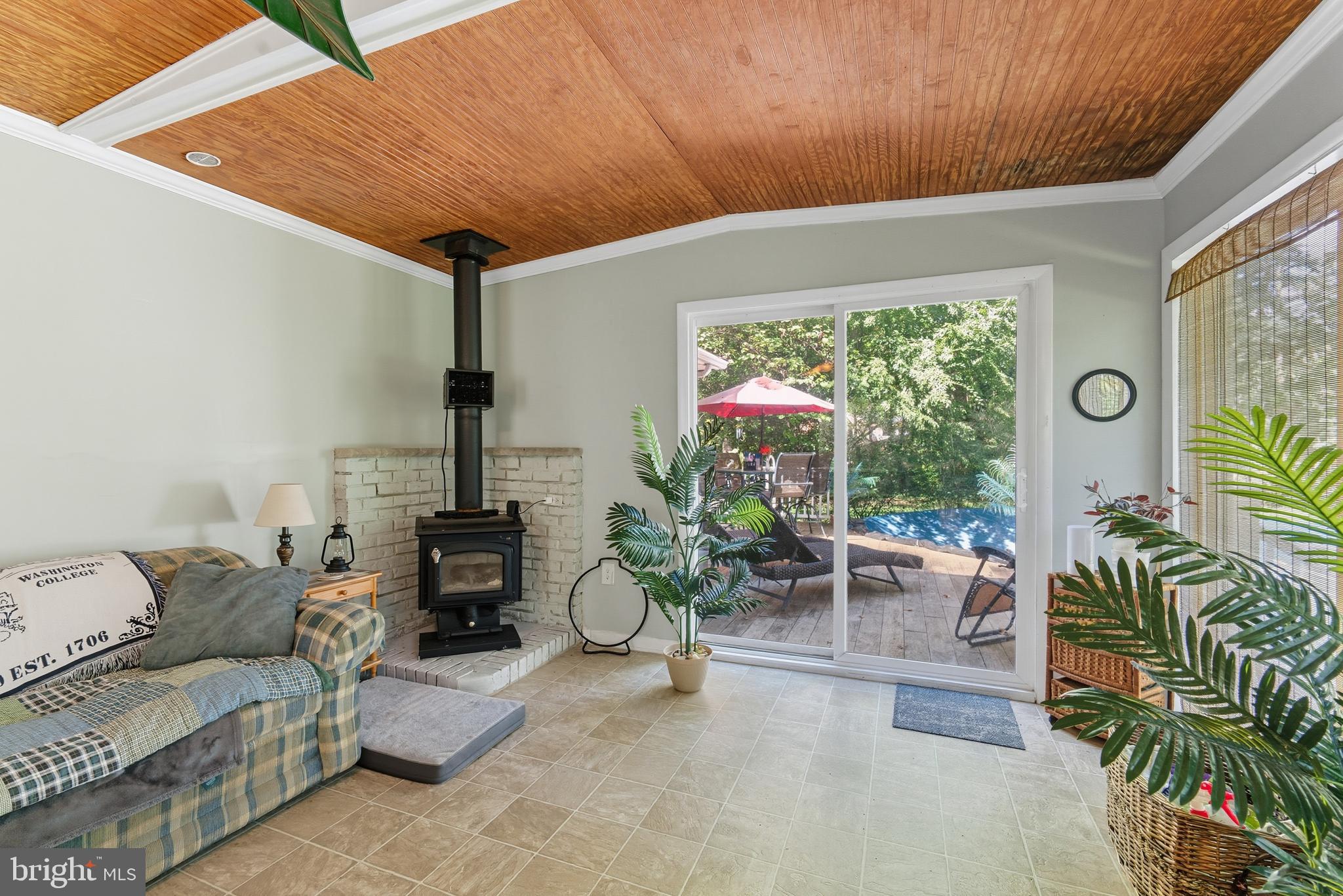 CHESTER HARBOR - Residential