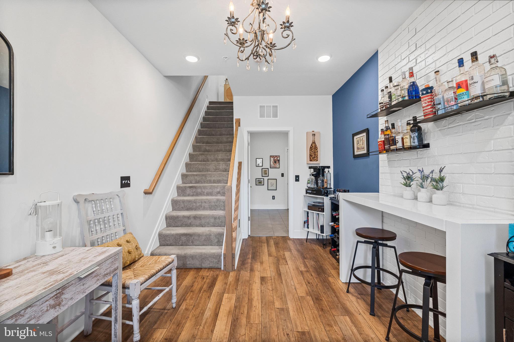 43270 FARRINGDON SQUARE