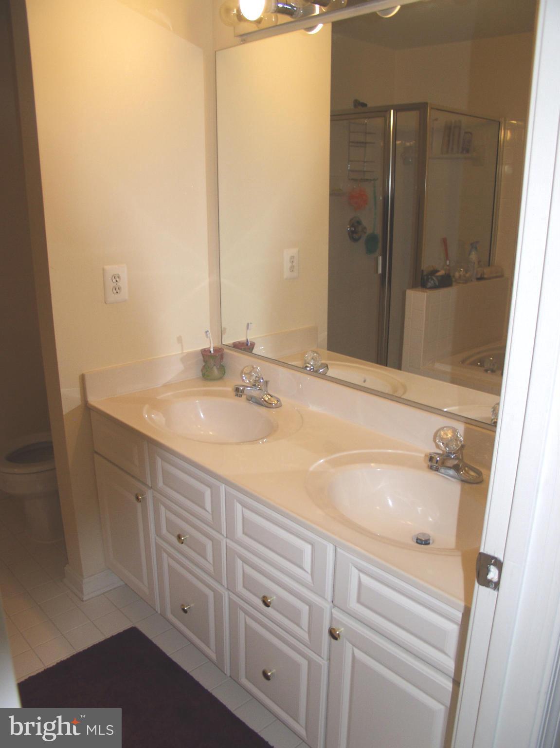 MANORS AT MCNAIR FARMS - Residential Lease