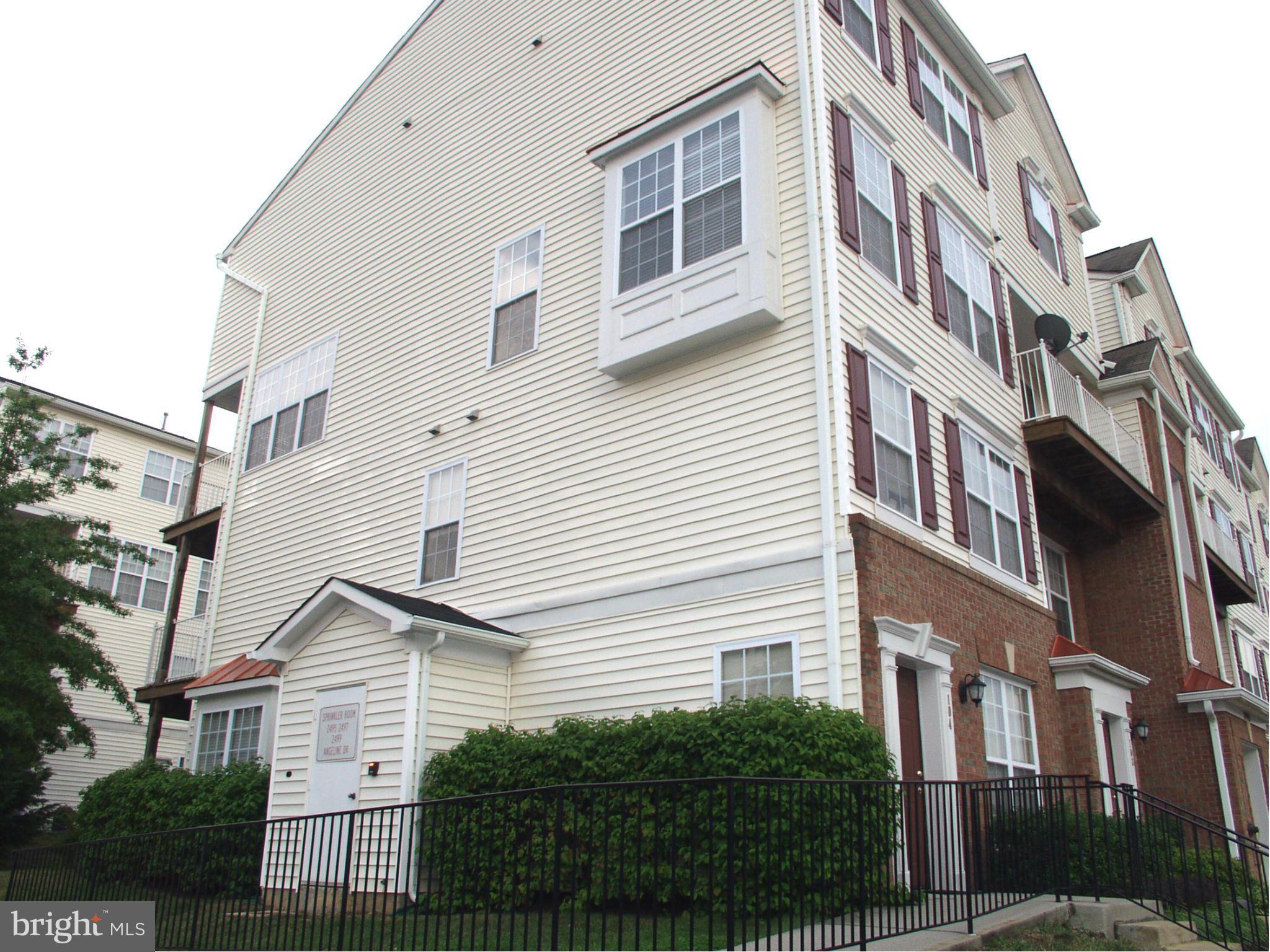 MANORS AT MCNAIR FARMS - Residential Lease