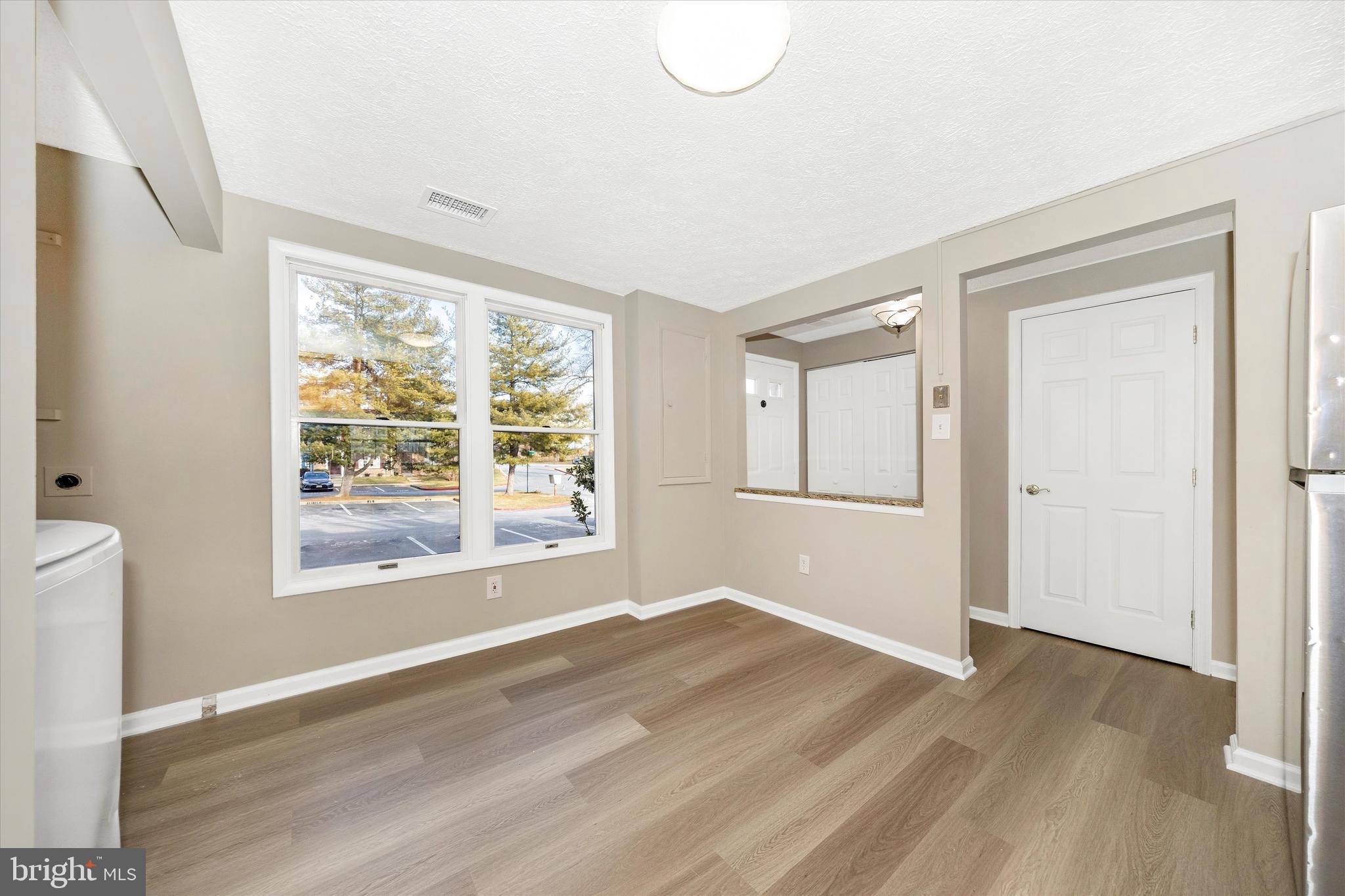 GLADE TOWN - Residential