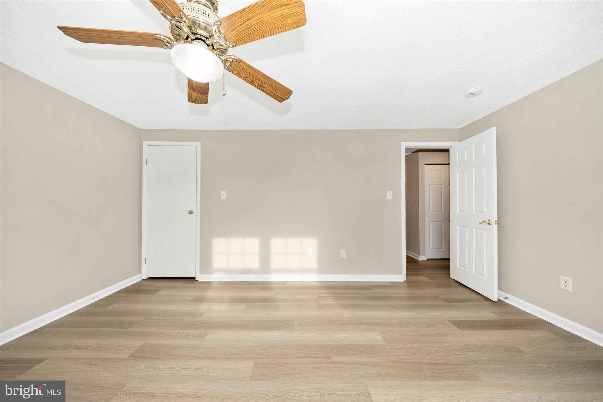 GLADE TOWN - Residential