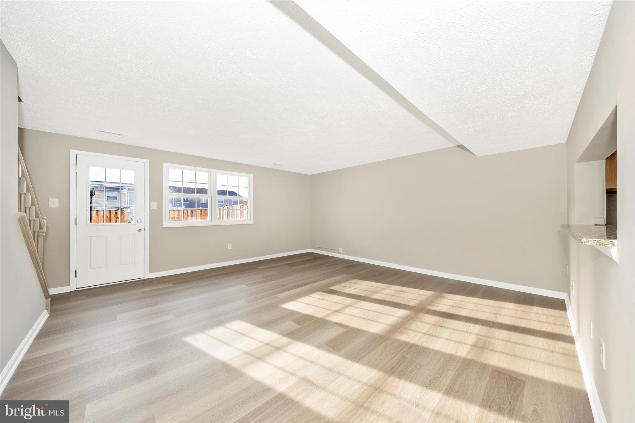 GLADE TOWN - Residential