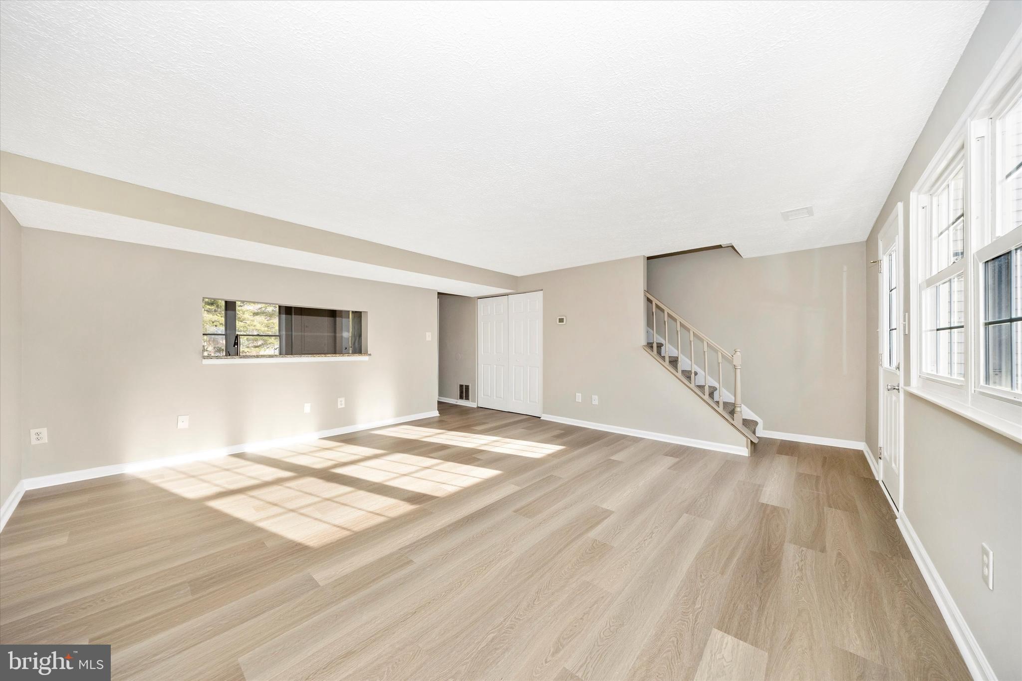 GLADE TOWN - Residential