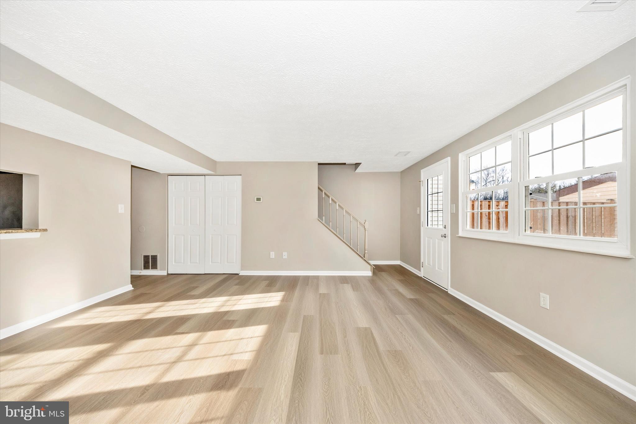 GLADE TOWN - Residential