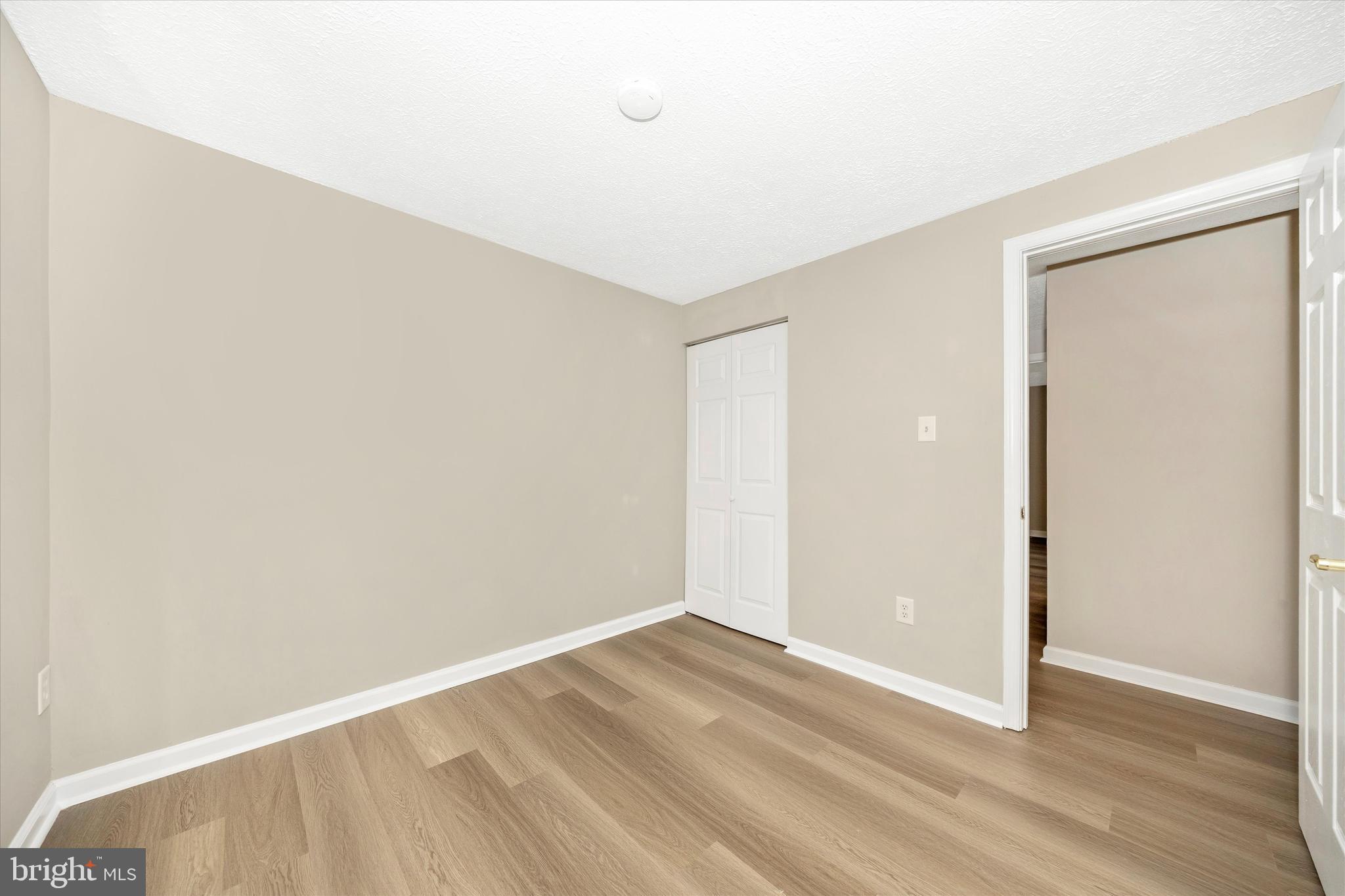 GLADE TOWN - Residential