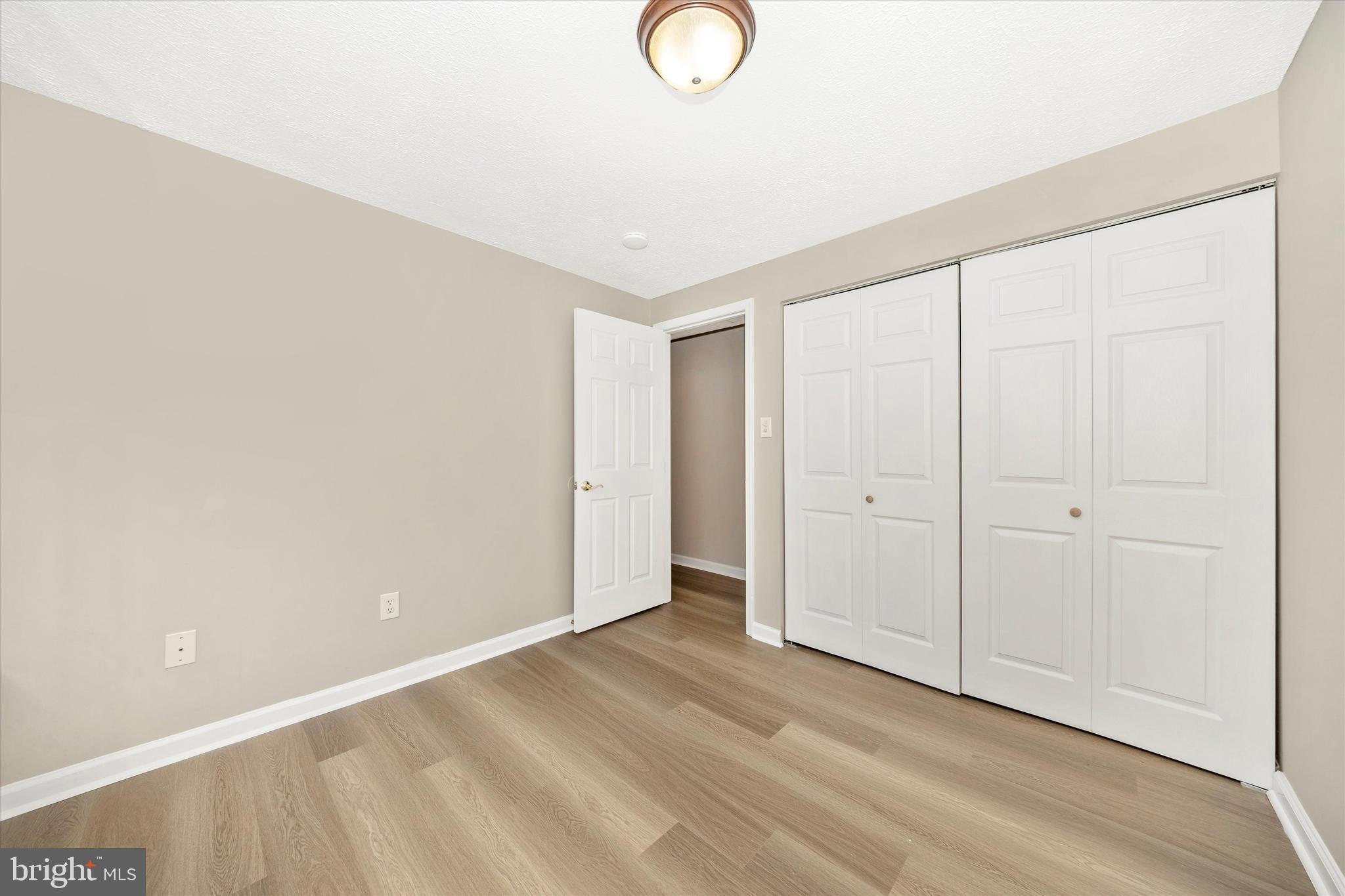 GLADE TOWN - Residential