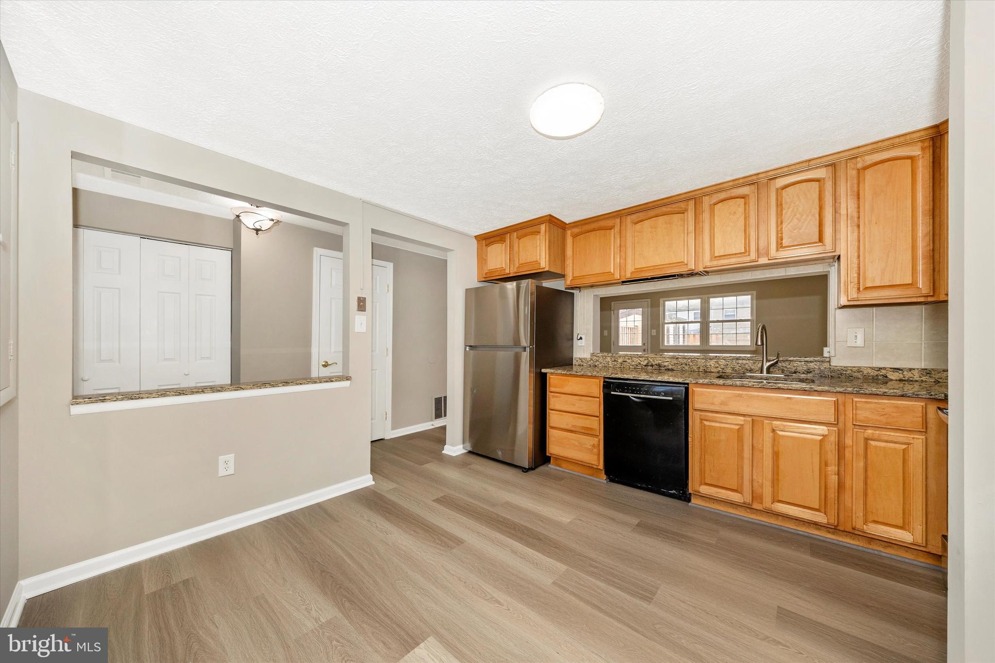 GLADE TOWN - Residential