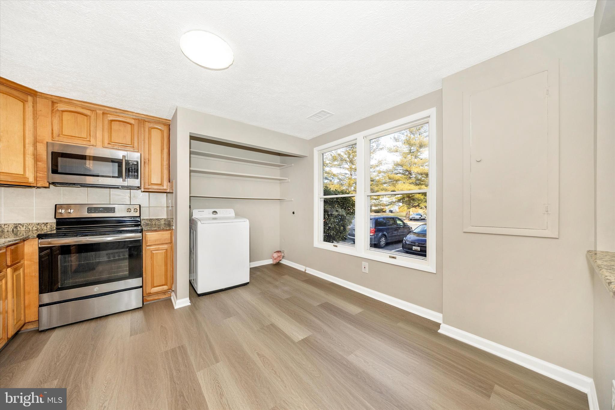 GLADE TOWN - Residential