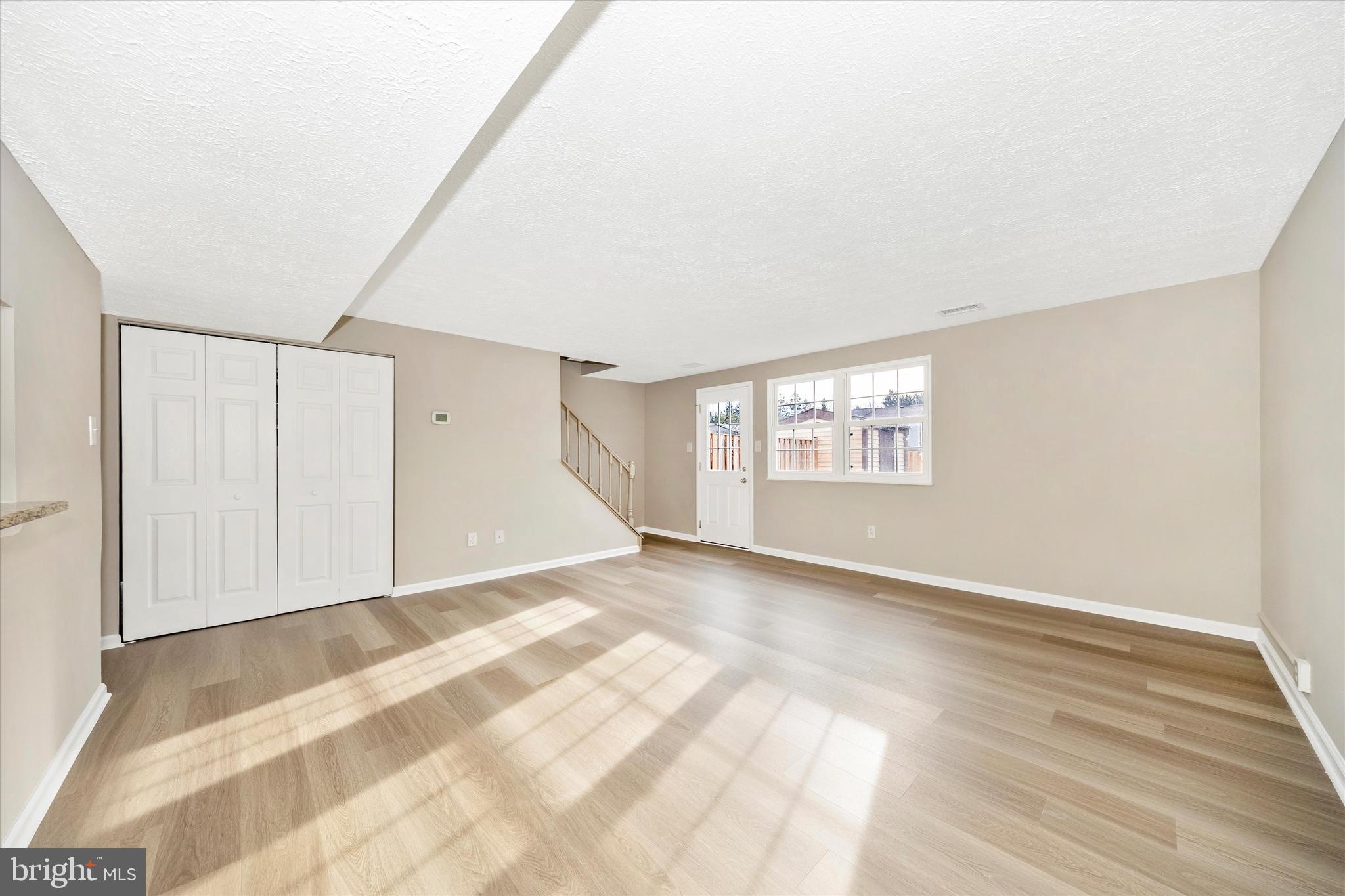 GLADE TOWN - Residential