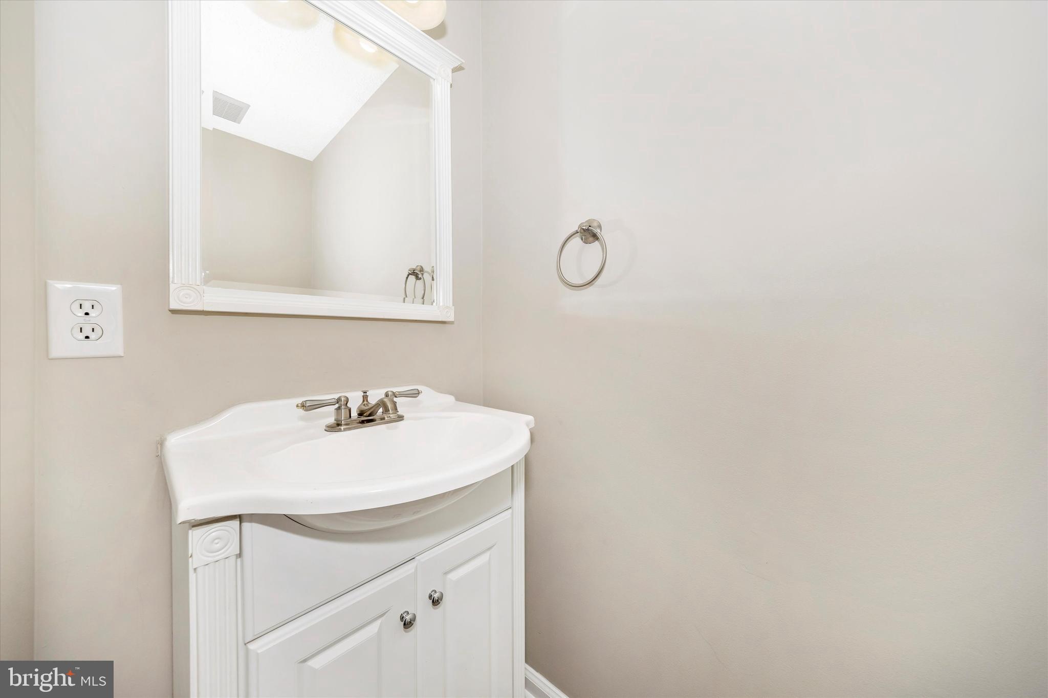 GLADE TOWN - Residential