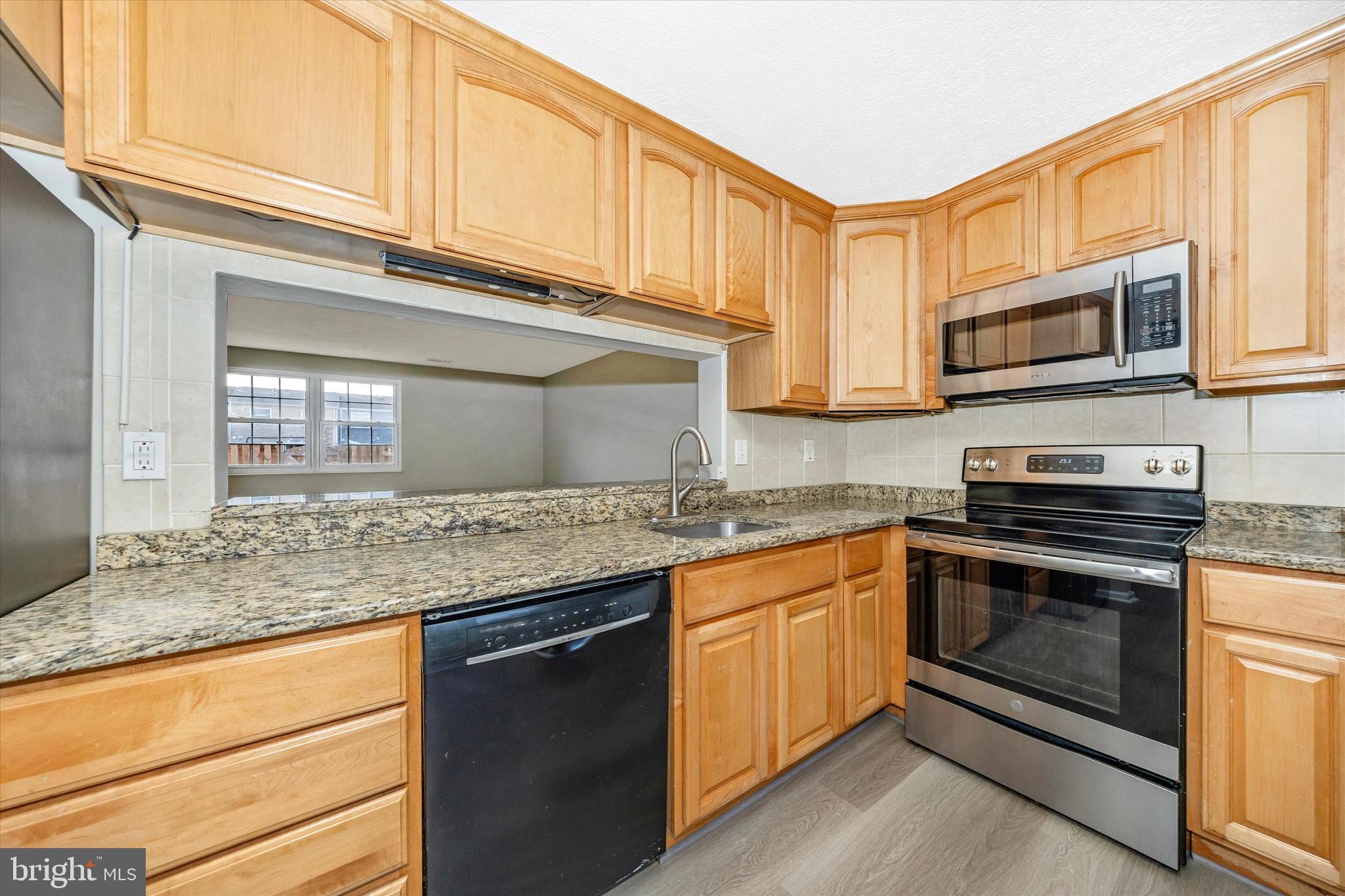 GLADE TOWN - Residential