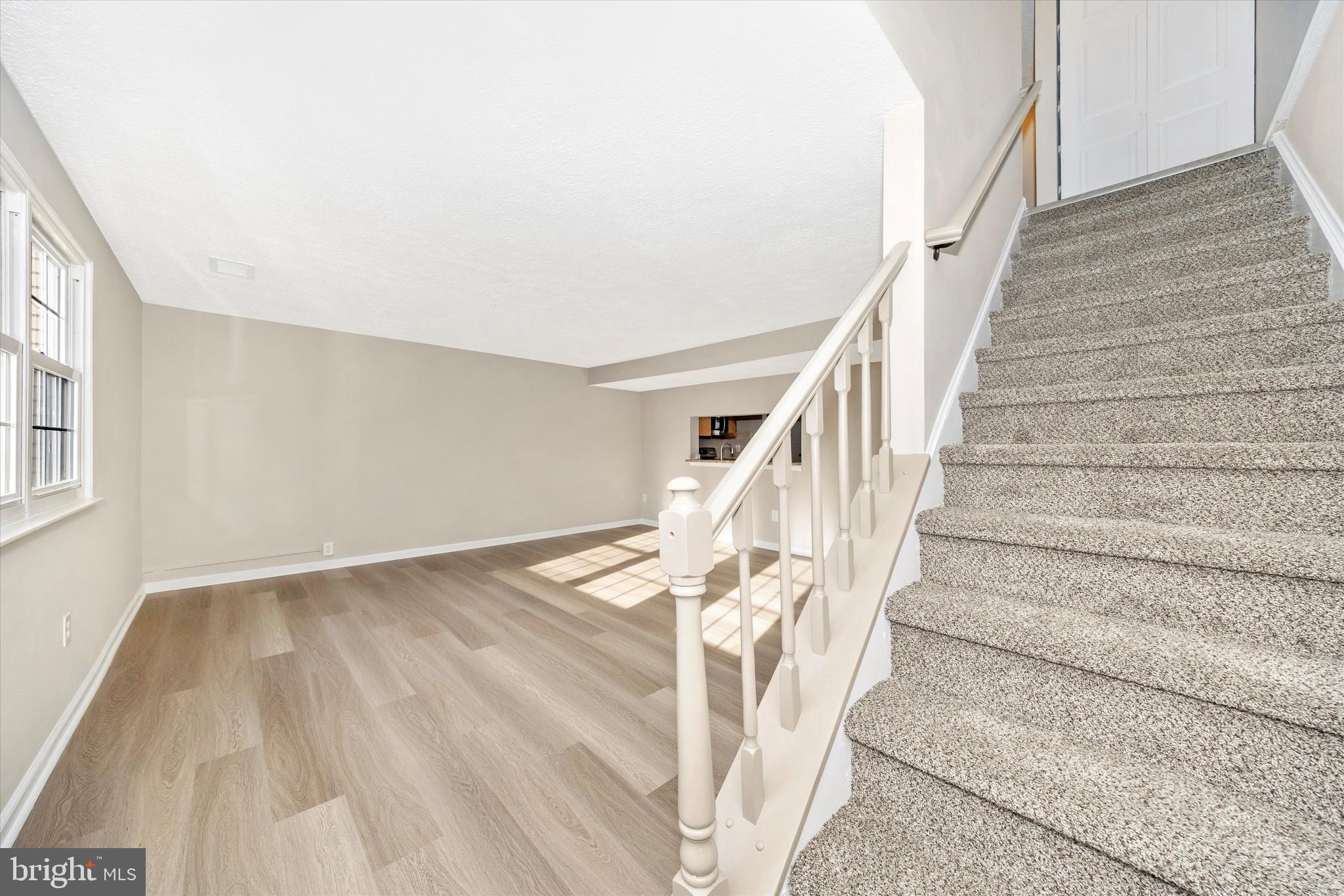 GLADE TOWN - Residential