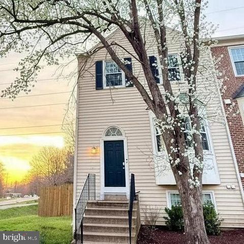 Photo of 12346 Field Lark Court, FAIRFAX, VA 22033 (MLS # VAFX2306592)