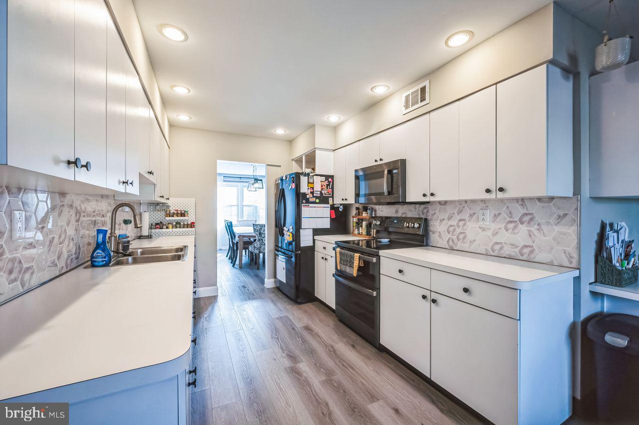 PEBBLE BROOK - Residential