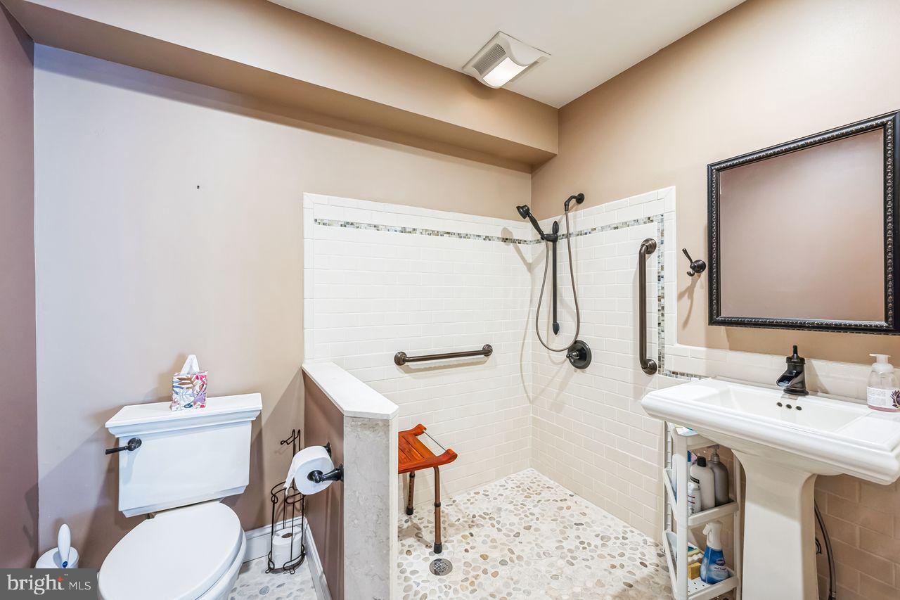 PEBBLE BROOK - Residential