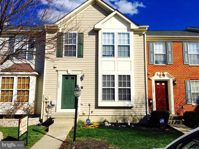 LAKELAND PLACE - Residential