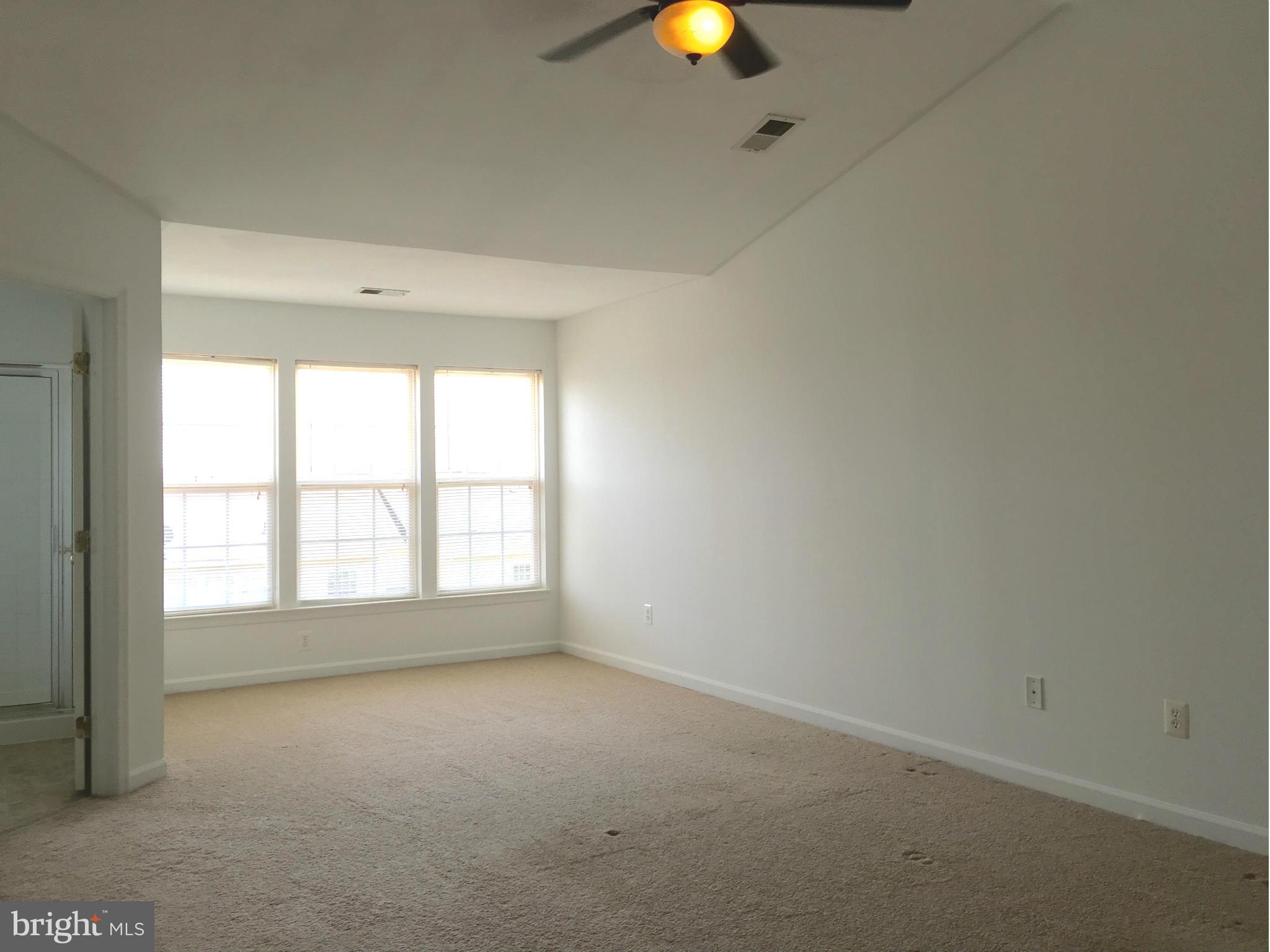 LAKELAND PLACE - Residential