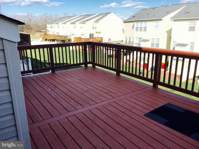 LAKELAND PLACE - Residential