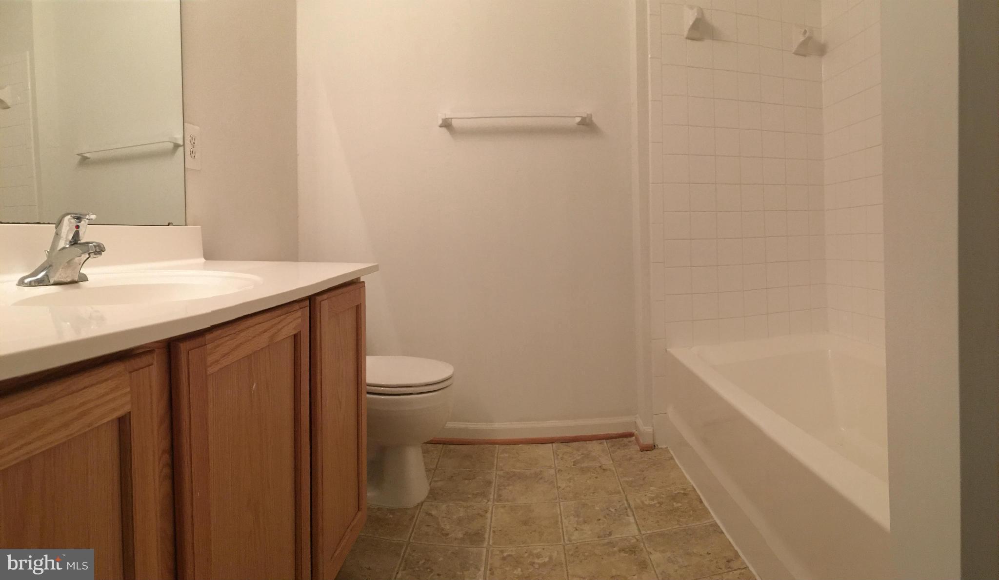 LAKELAND PLACE - Residential