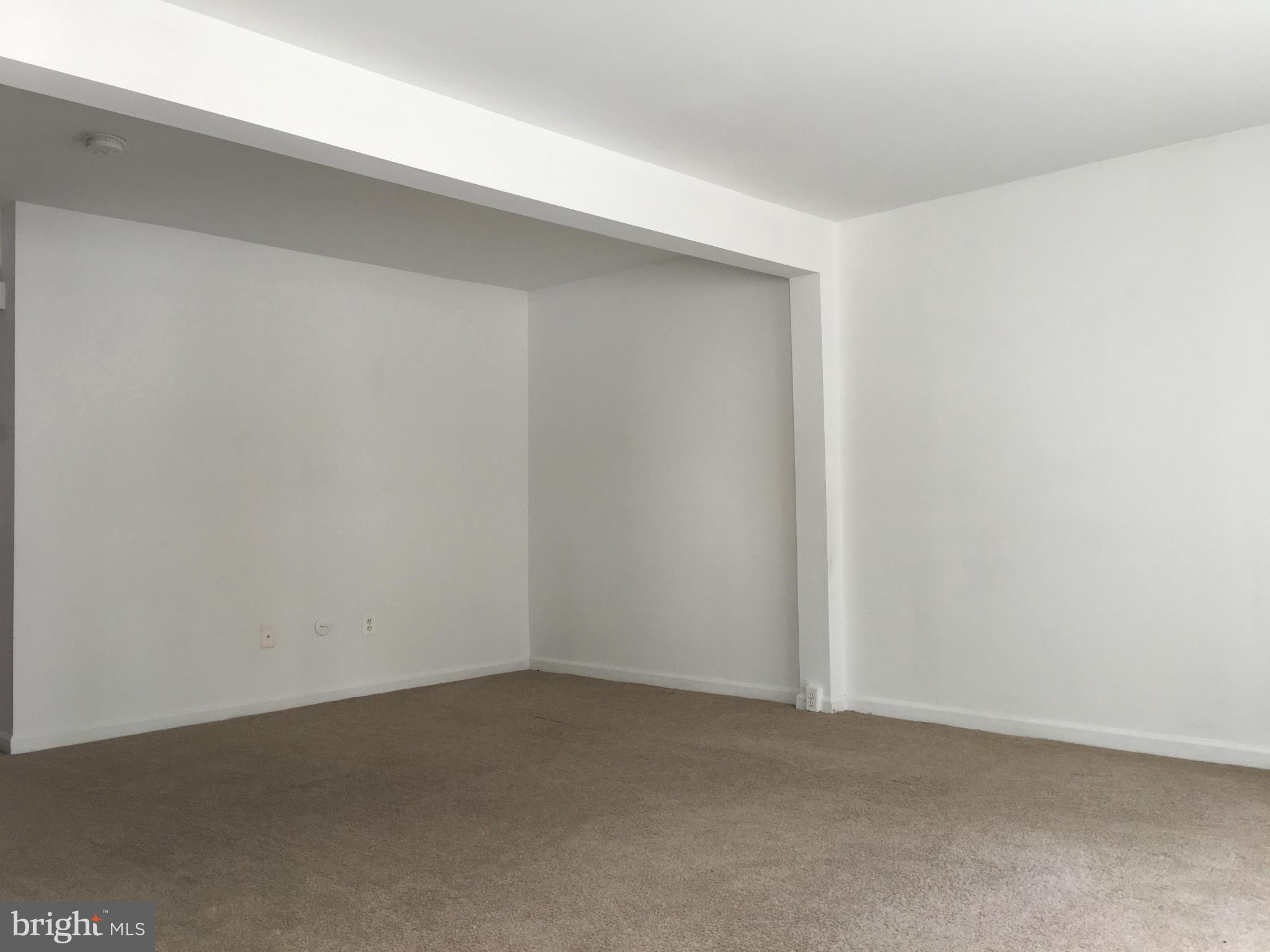 LAKELAND PLACE - Residential