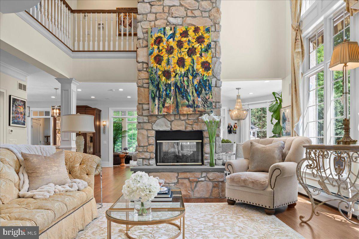 KINGSWOOD II - Residential
