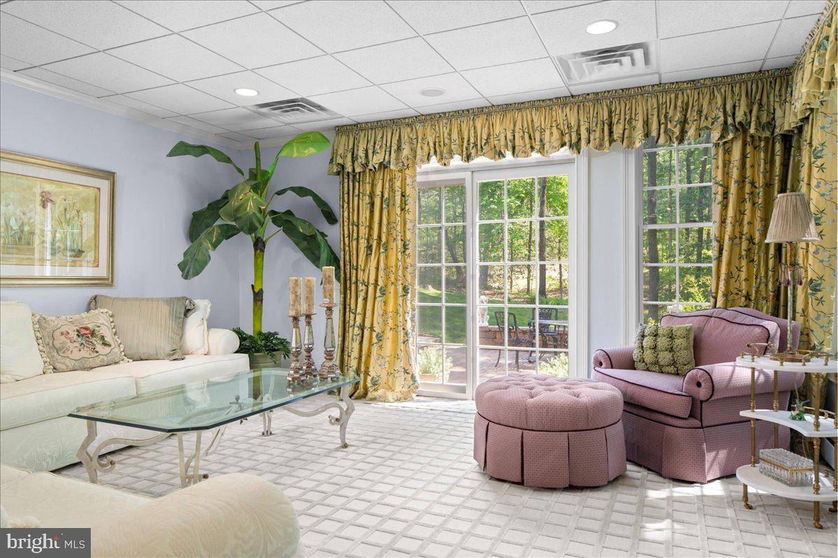 KINGSWOOD II - Residential