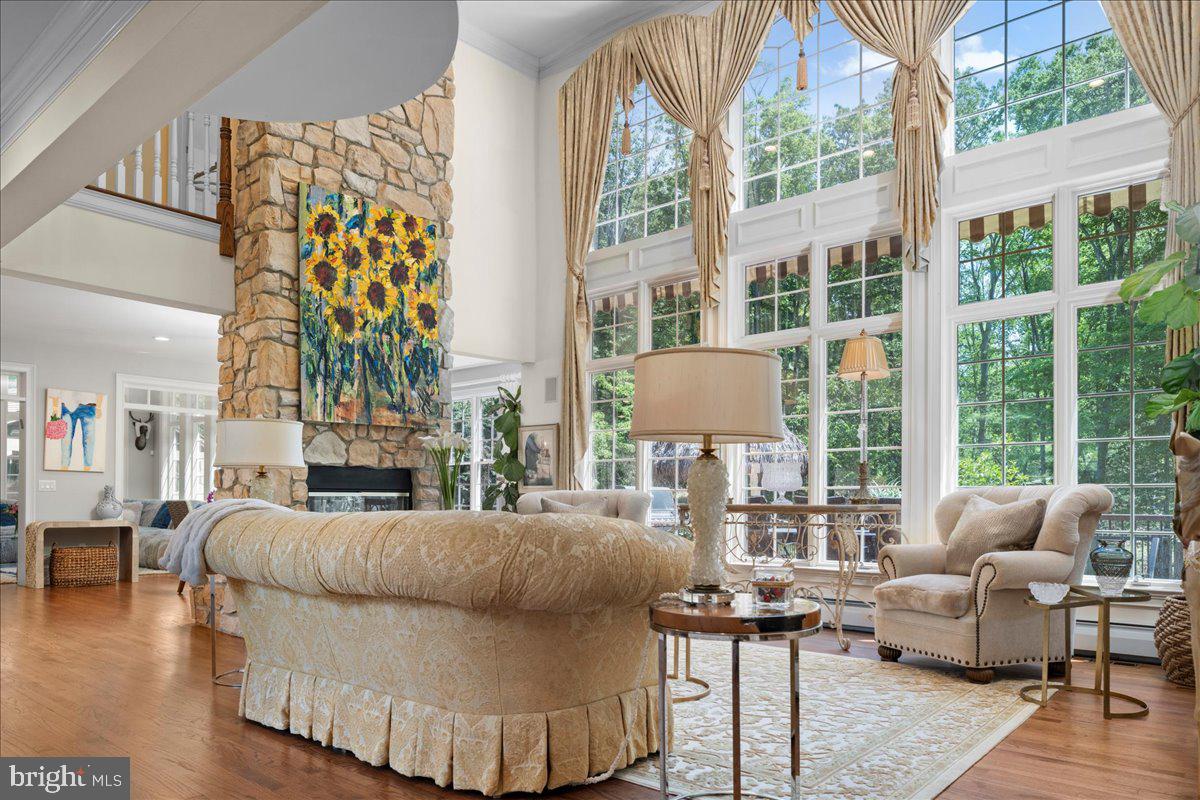 KINGSWOOD II - Residential