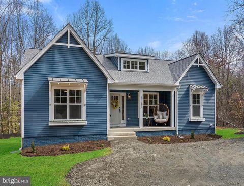Homes For Rent - 21283 Port Rapids Road<br/> RICHARDSVILLE, VA 22736