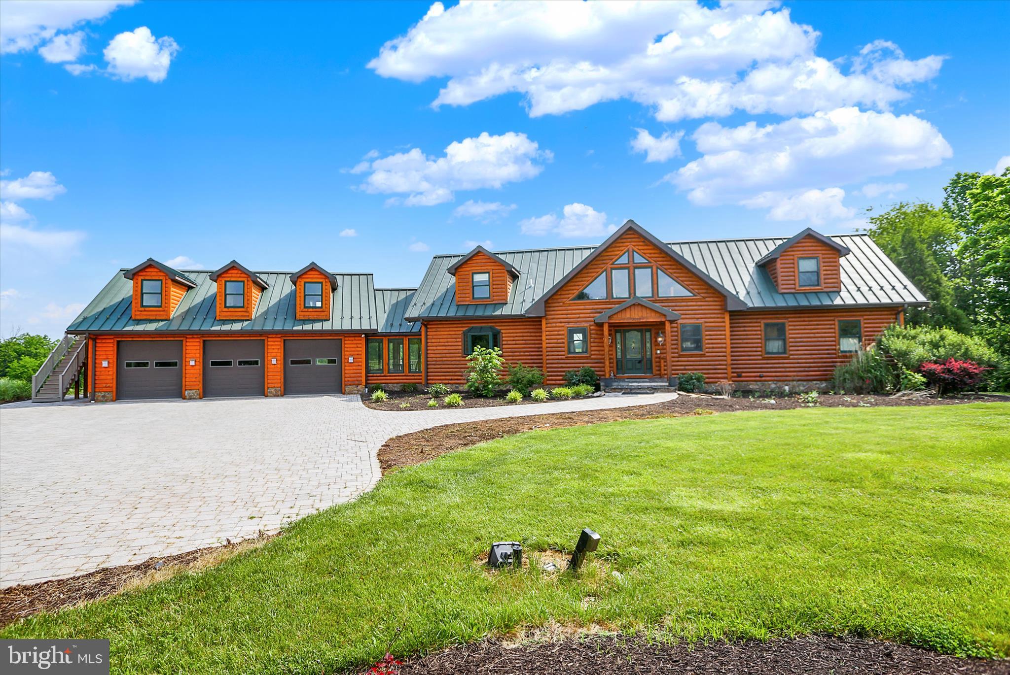 2002 TANEYTOWN ROAD