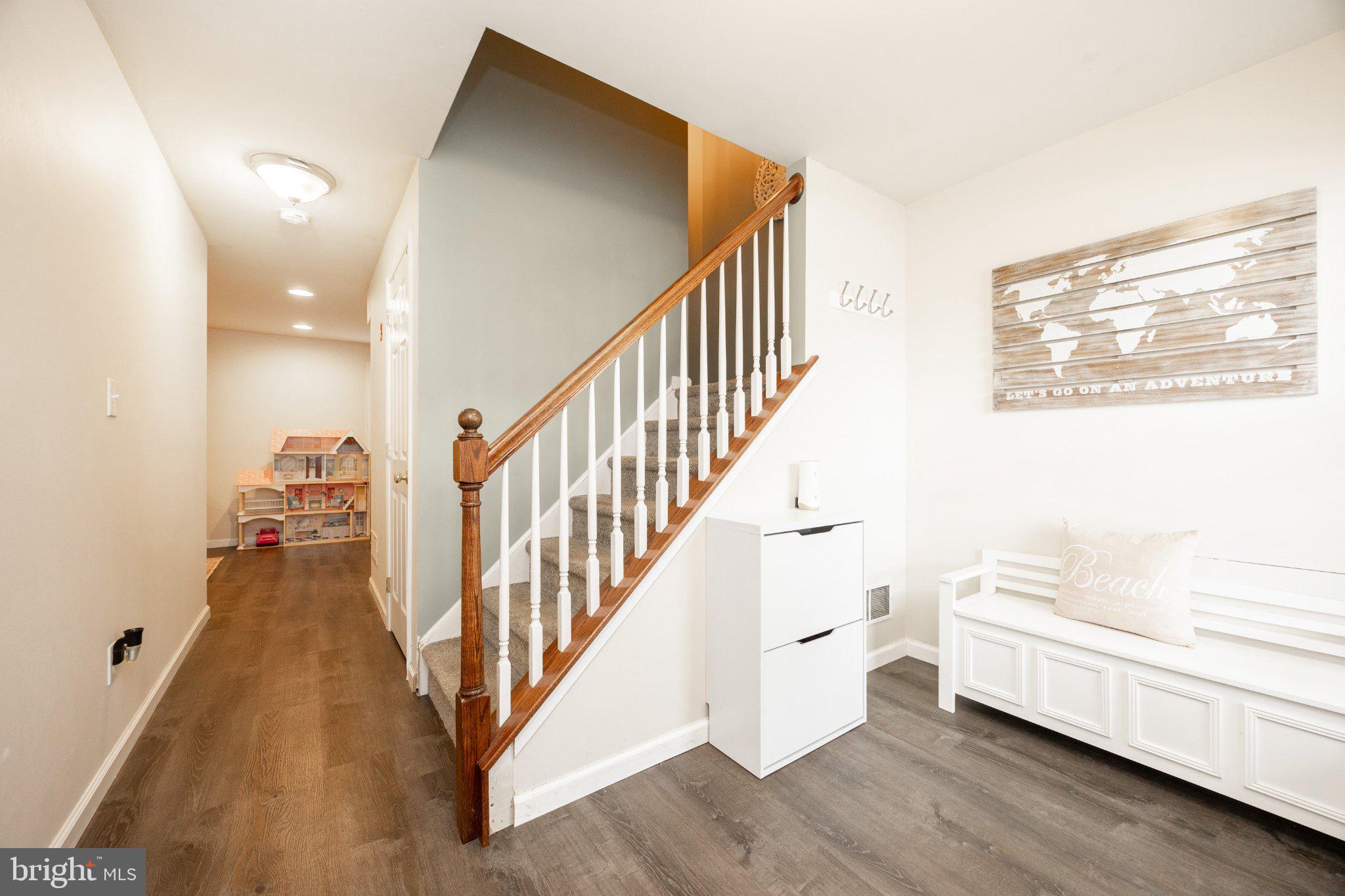 MEWS AT BAILEY STATION - Residential