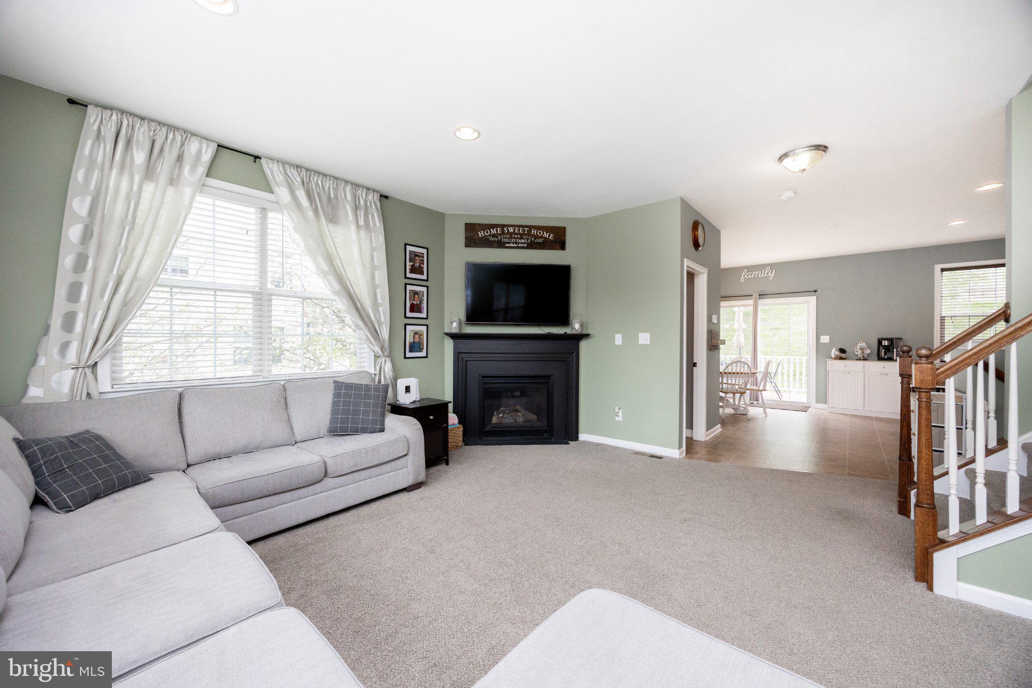 MEWS AT BAILEY STATION - Residential