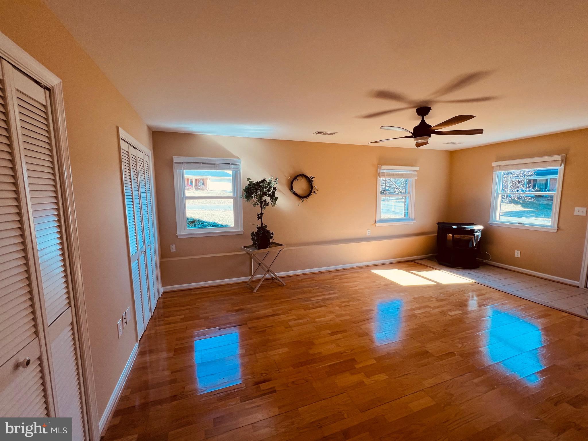 TREADWELL - Residential