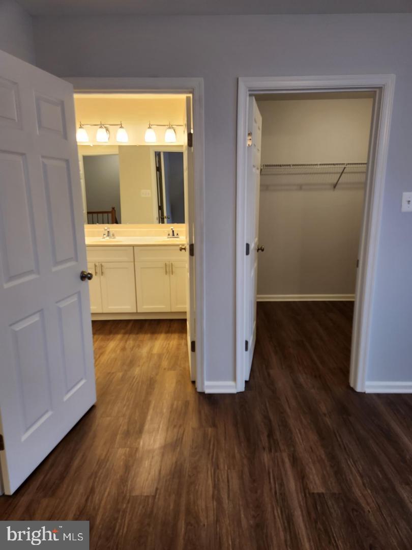 SENECA HARBOR - Residential Lease