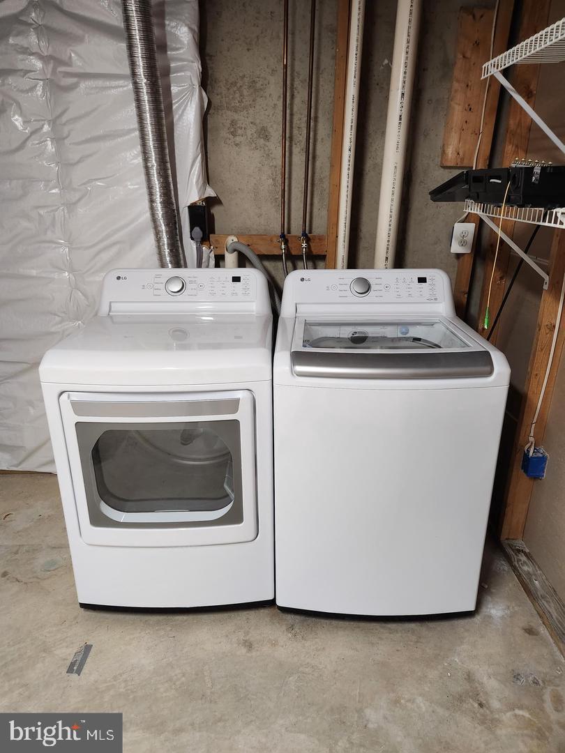 SENECA HARBOR - Residential Lease