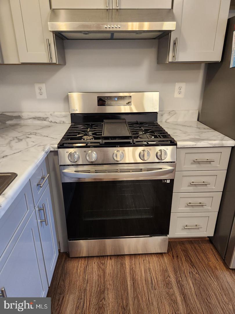 SENECA HARBOR - Residential Lease