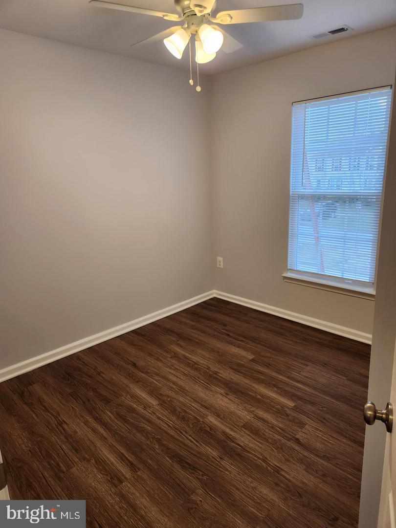 SENECA HARBOR - Residential Lease