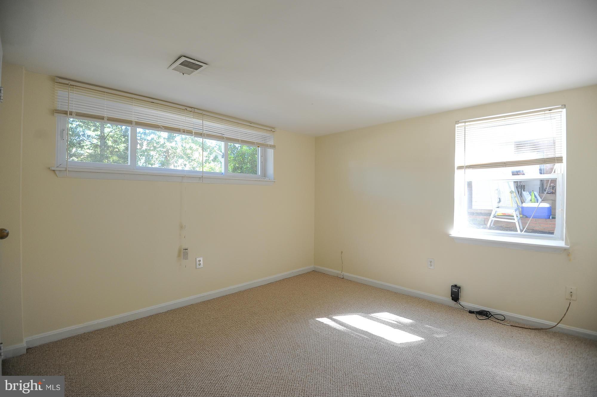 MONTICELLO FOREST - Residential Lease