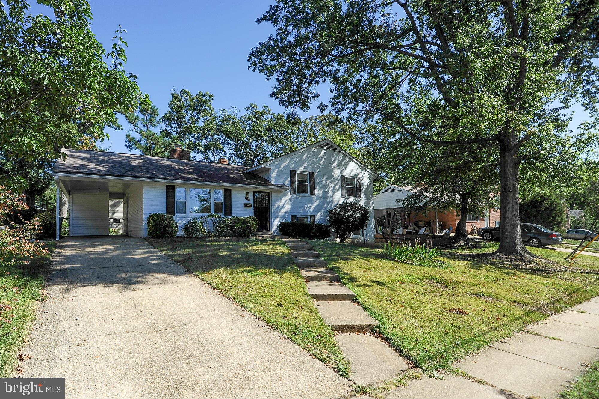 MONTICELLO FOREST - Residential Lease