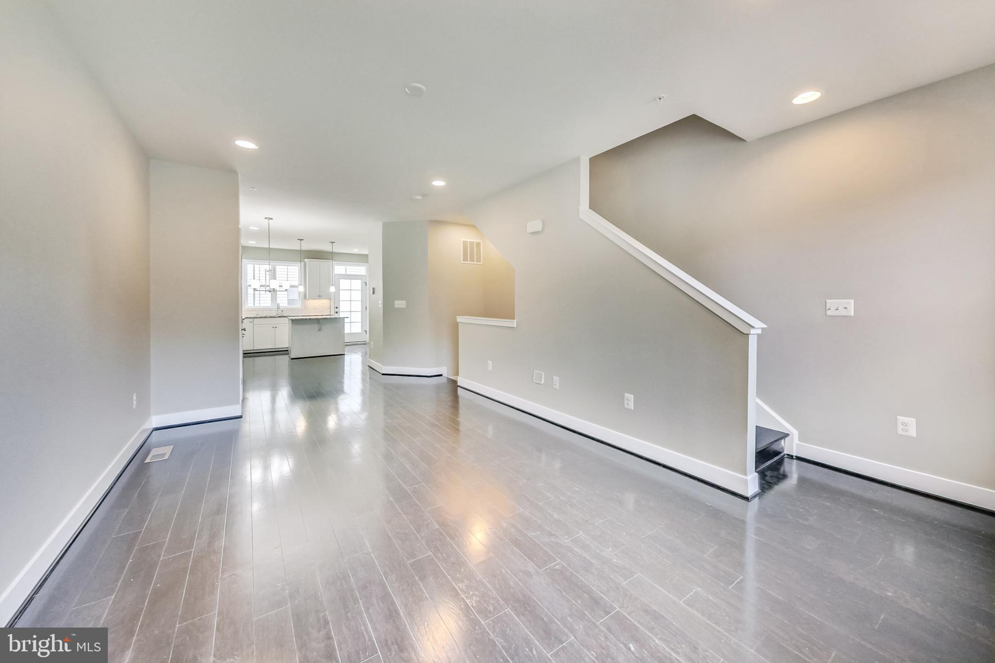 GLENMONT HILLS - Residential Lease