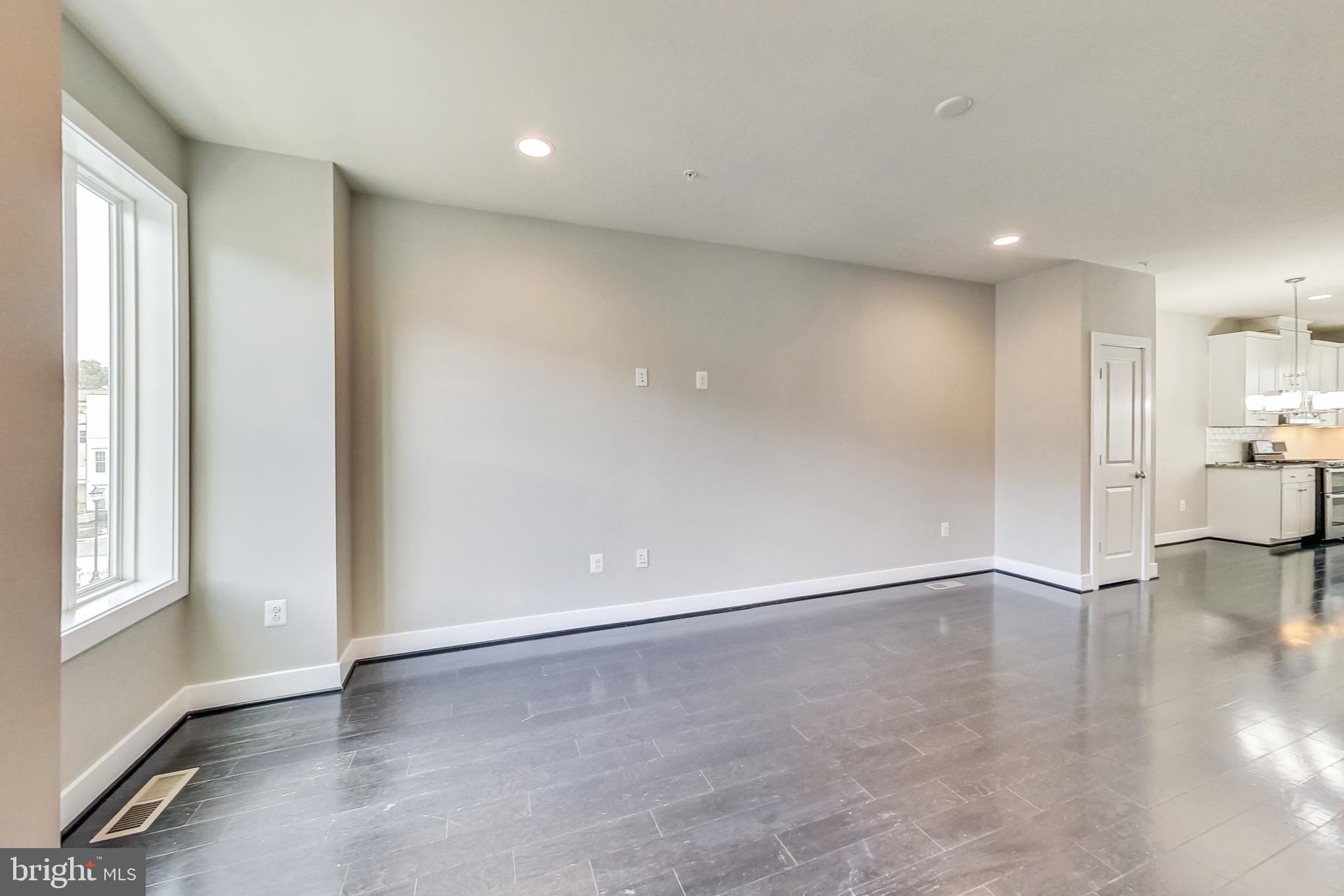 GLENMONT HILLS - Residential Lease