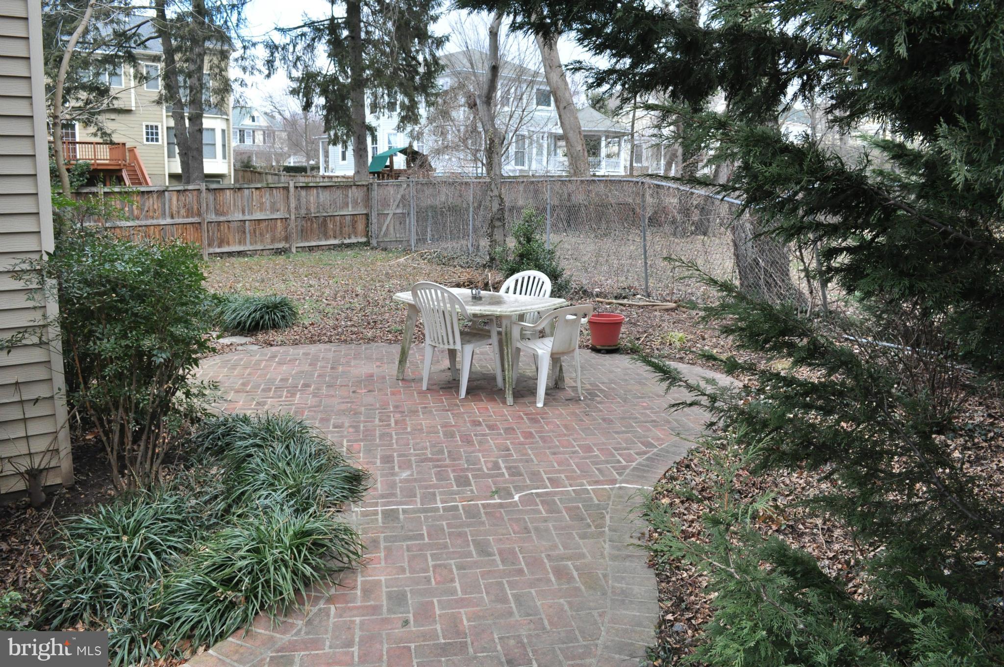 SHERIDAN SQUARE - Residential Lease