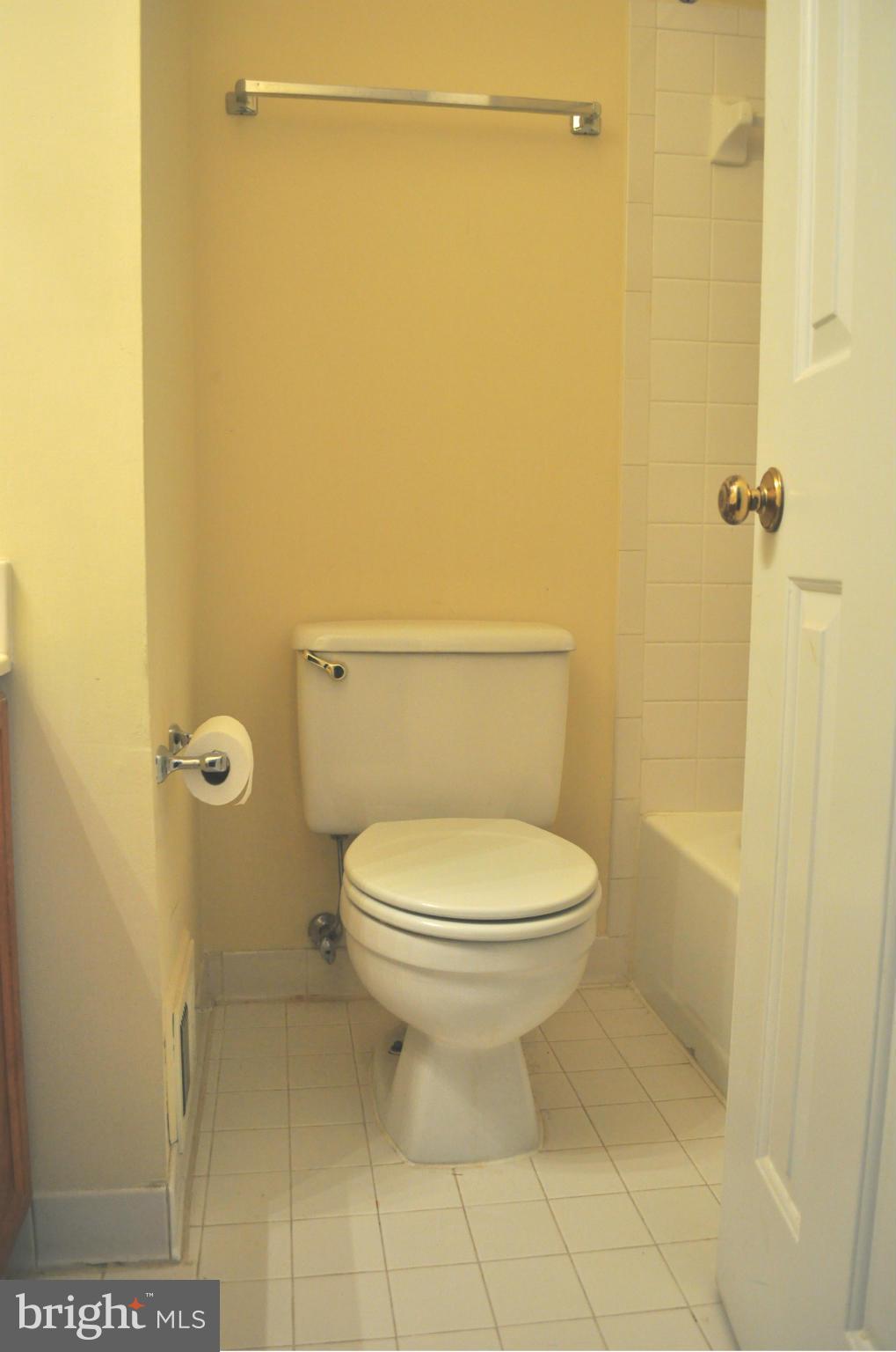 SHERIDAN SQUARE - Residential Lease