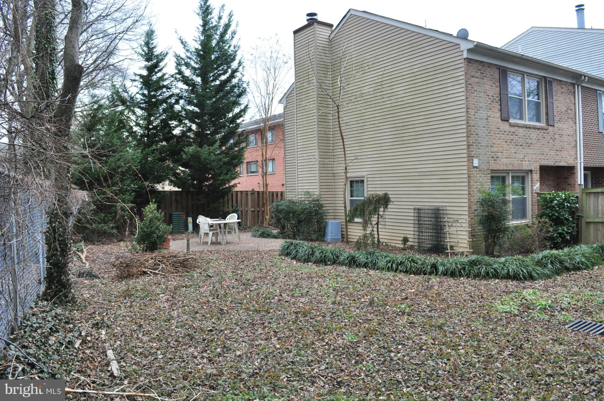 SHERIDAN SQUARE - Residential Lease