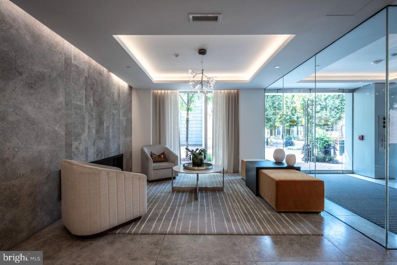 ROBINSON LANDING - Residential